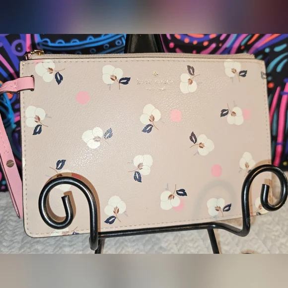 Kate Spade Arch Place Mya Breezy Floral Ditsy Pouch/Wristlet - Picture 2 of 10